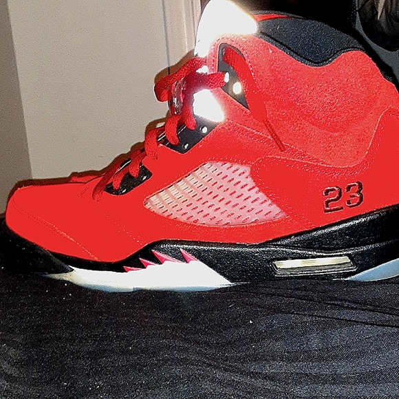 Jordan Raging Bull